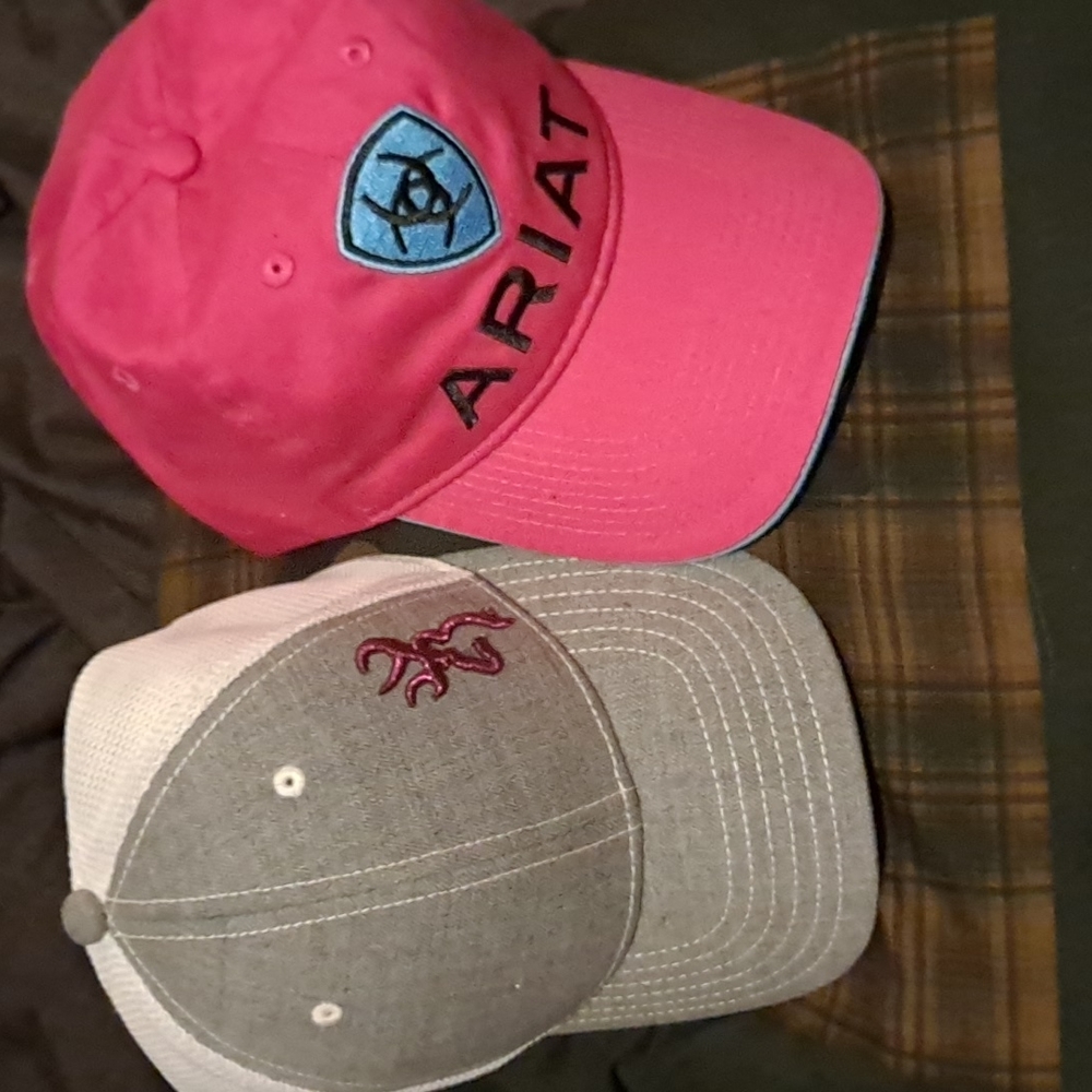 womans browning hat and womans ariat hat